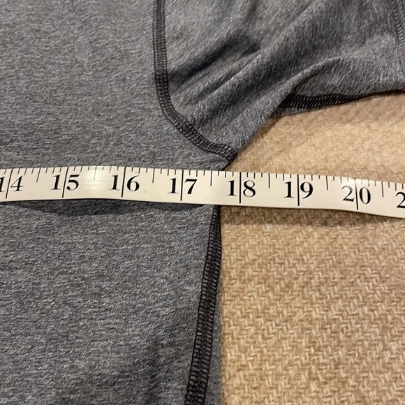 Champion Power Core Men’s Large Fitted DuoDry Gray Shirt - Picture 7 of 7